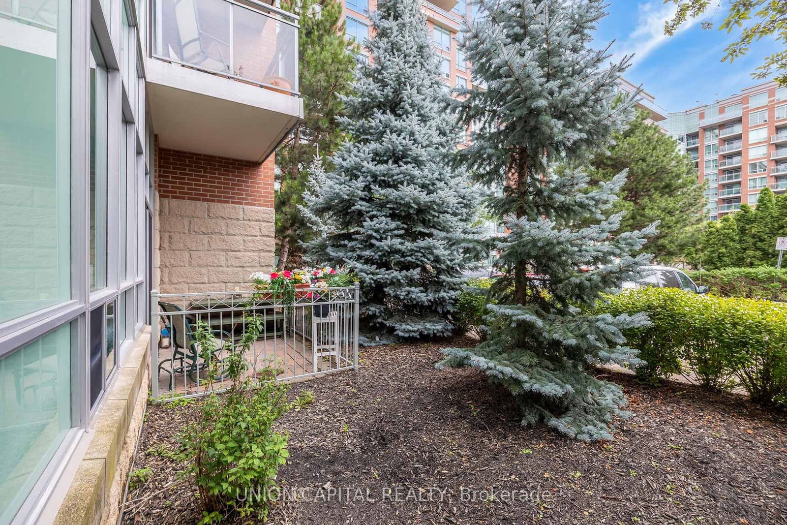 48 Suncrest Boulevard, Unit 102 thumbnail 25