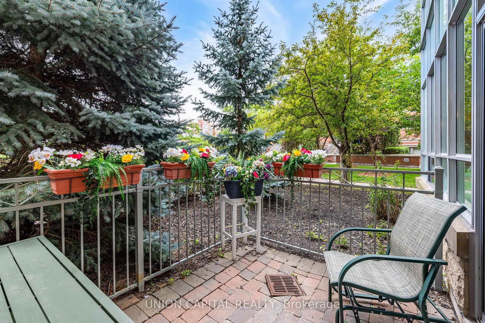 48 Suncrest Boulevard, Unit 102 thumbnail 26
