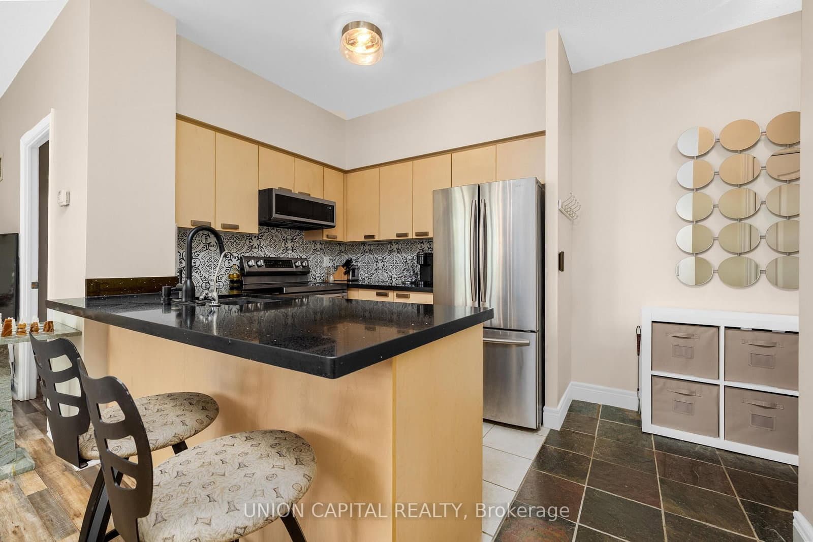 48 Suncrest Boulevard, Unit 102 thumbnail 5