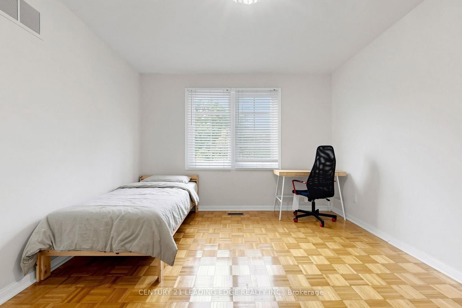 1 Briarwood Road thumbnail 26