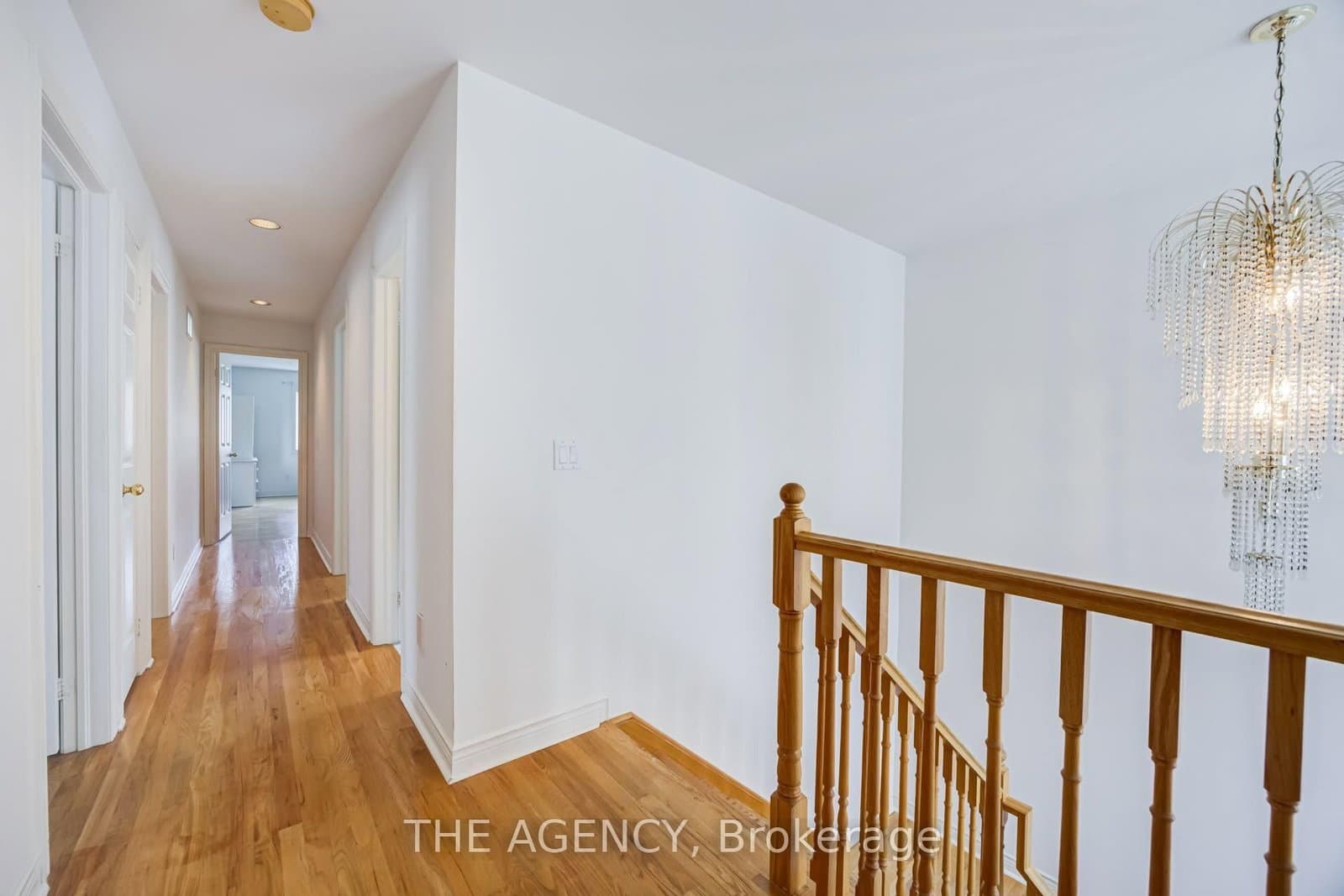 68 Townsgate Drive thumbnail 12