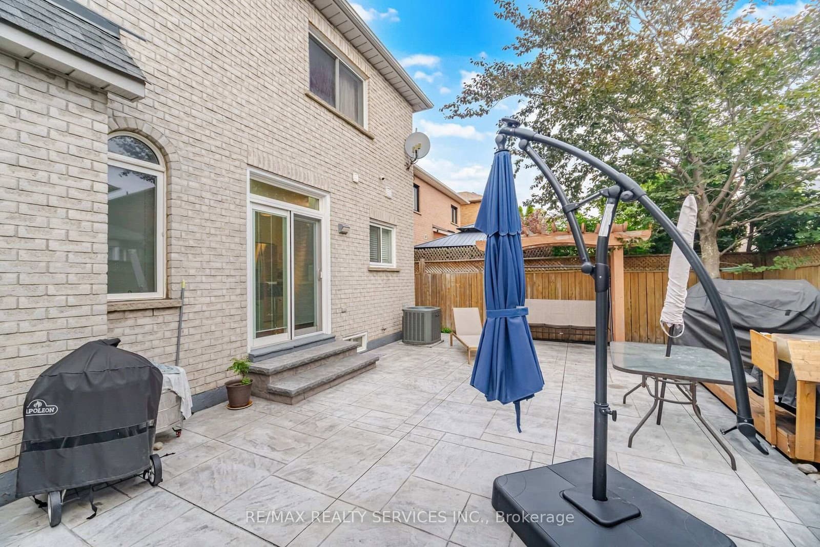 45 Skylark Drive thumbnail 48