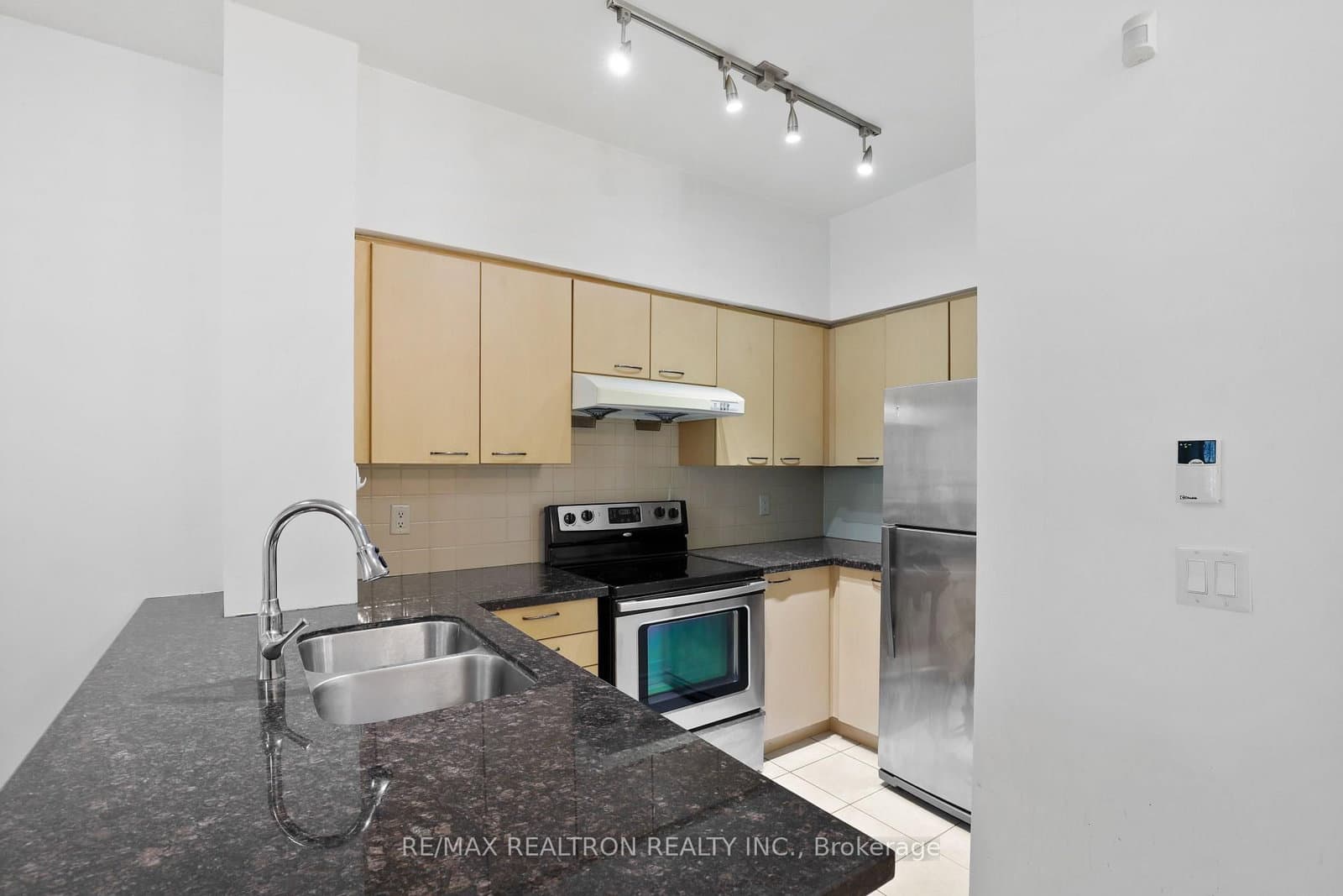 48 Suncrest Boulevard, Unit 112 thumbnail 15