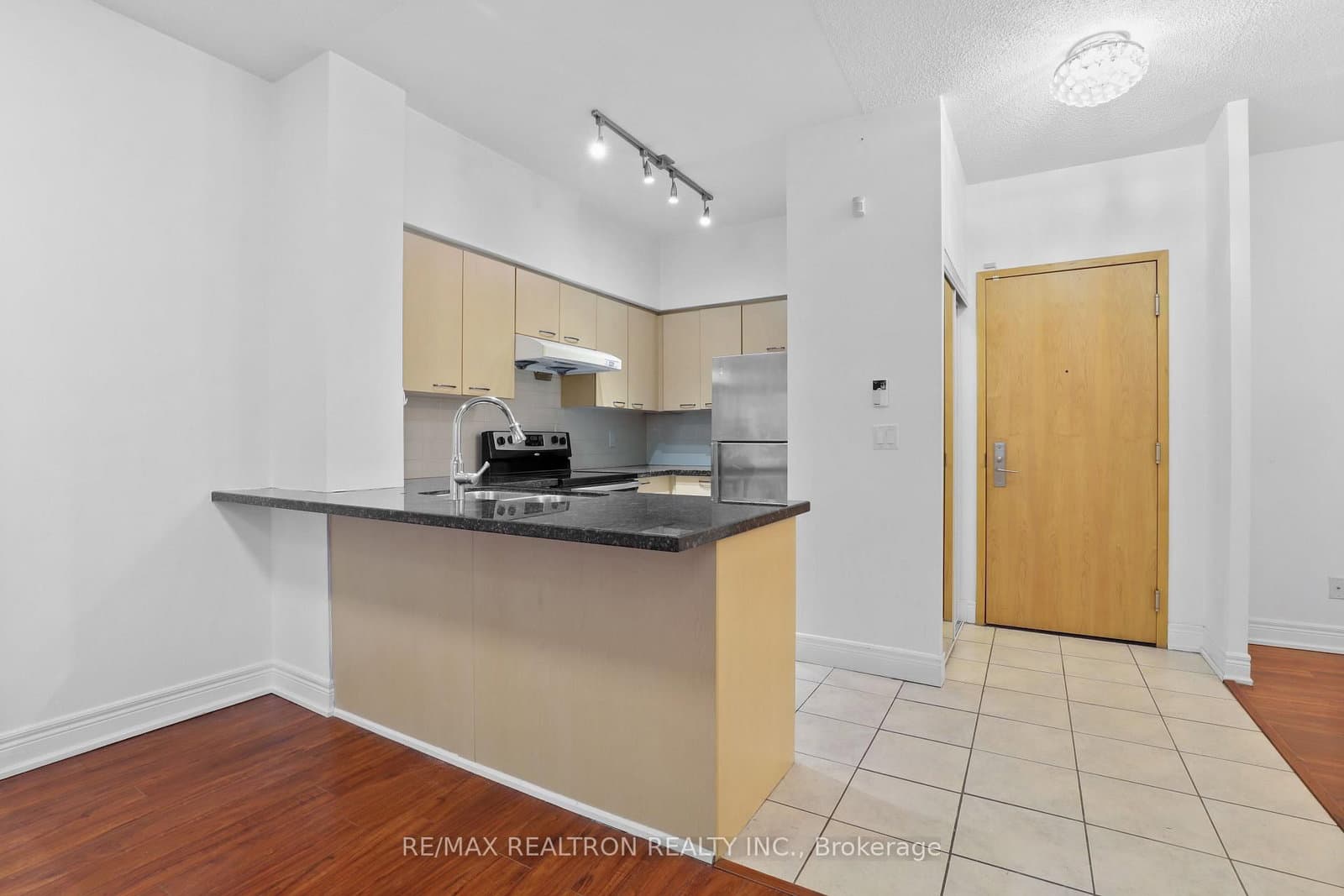 48 Suncrest Boulevard, Unit 112 thumbnail 17