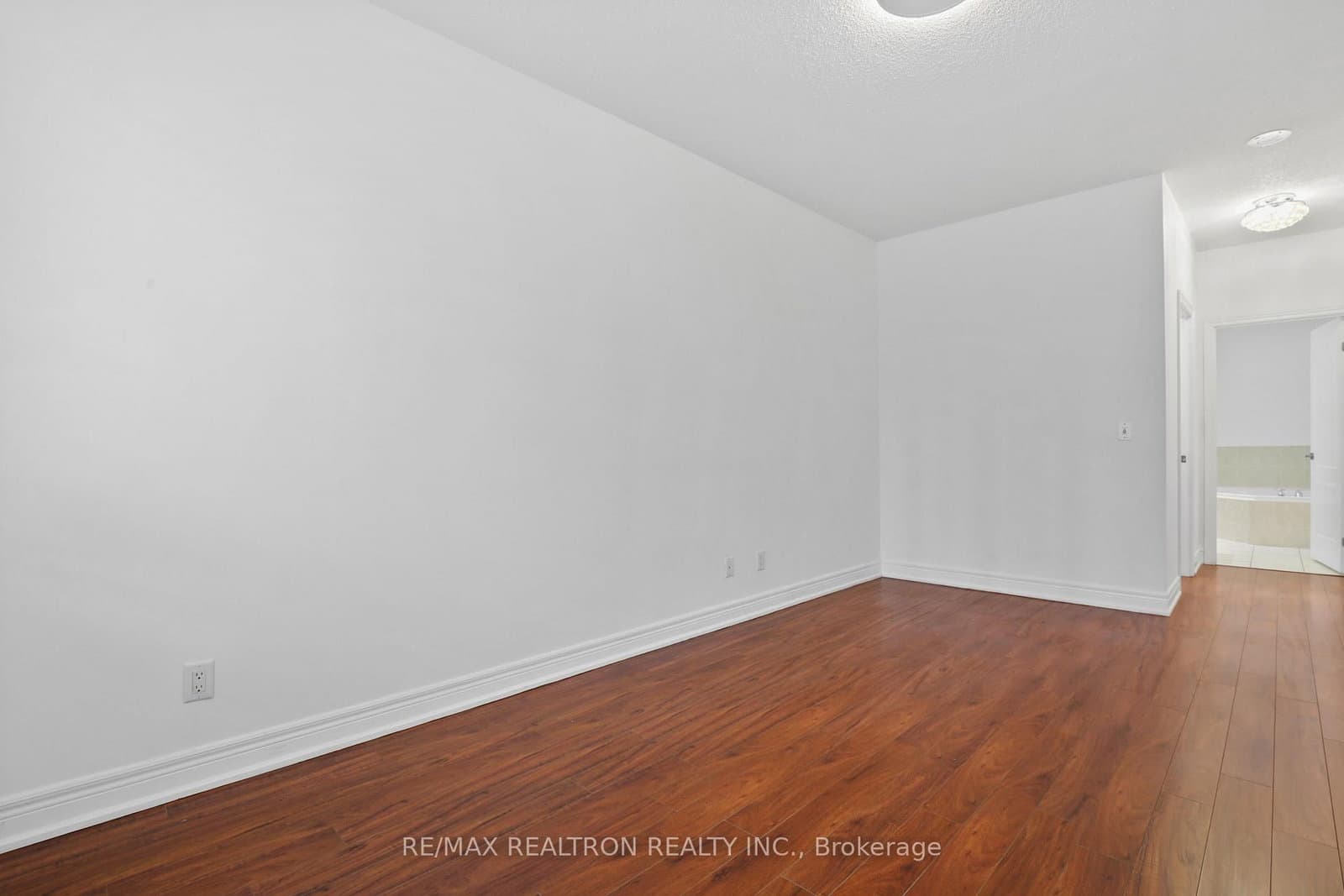 48 Suncrest Boulevard, Unit 112 thumbnail 24