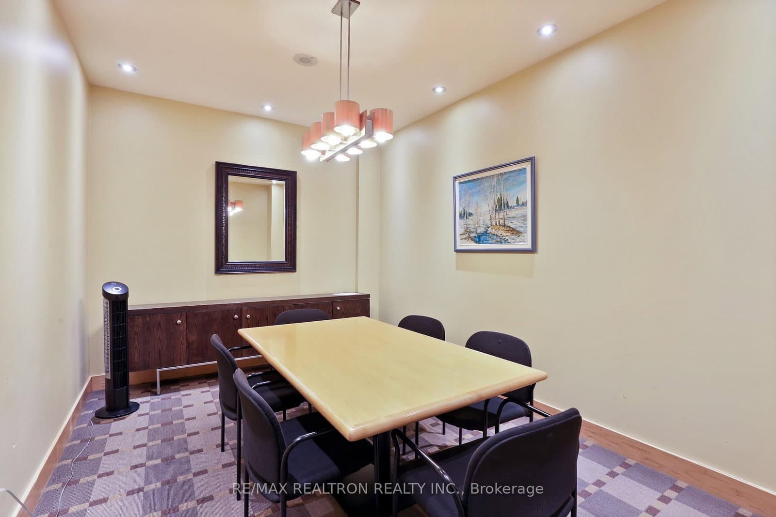 48 Suncrest Boulevard, Unit 112 thumbnail 5