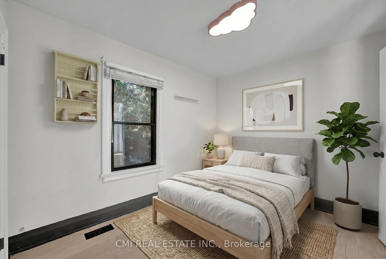 153 Clarence Street thumbnail 17