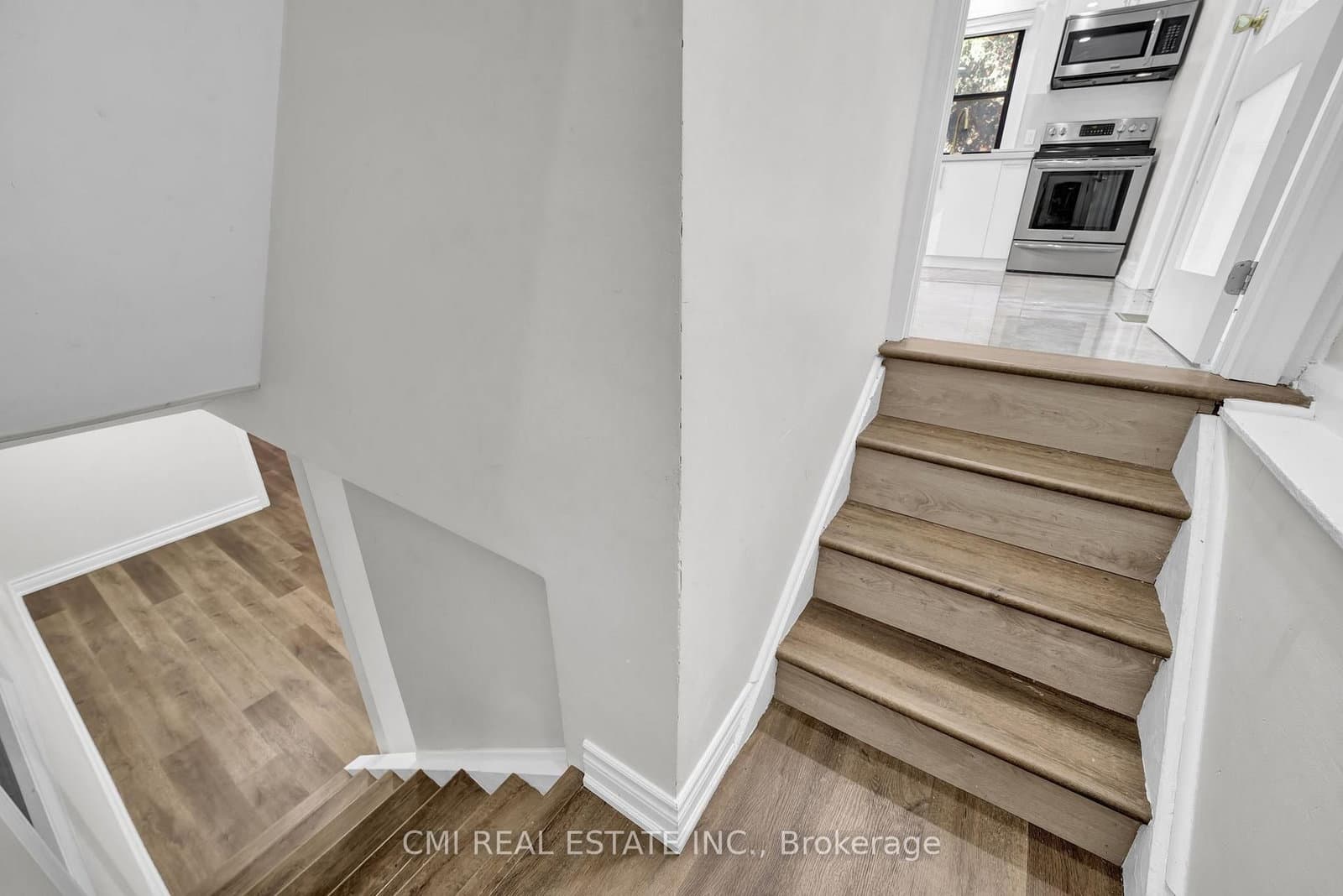 153 Clarence Street thumbnail 22