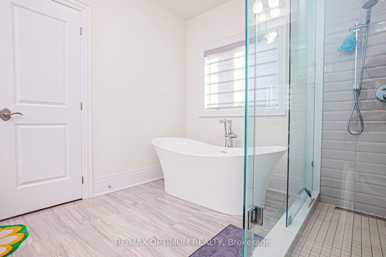 53 Kinburn Crescent thumbnail 17