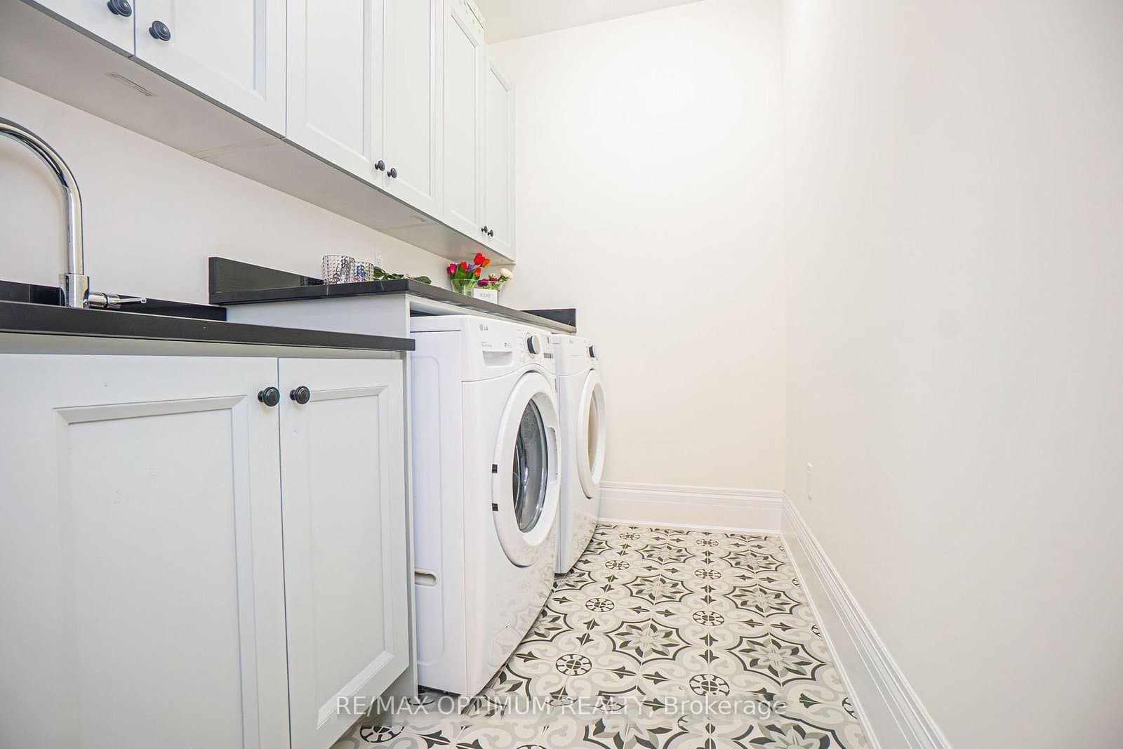 53 Kinburn Crescent thumbnail 29