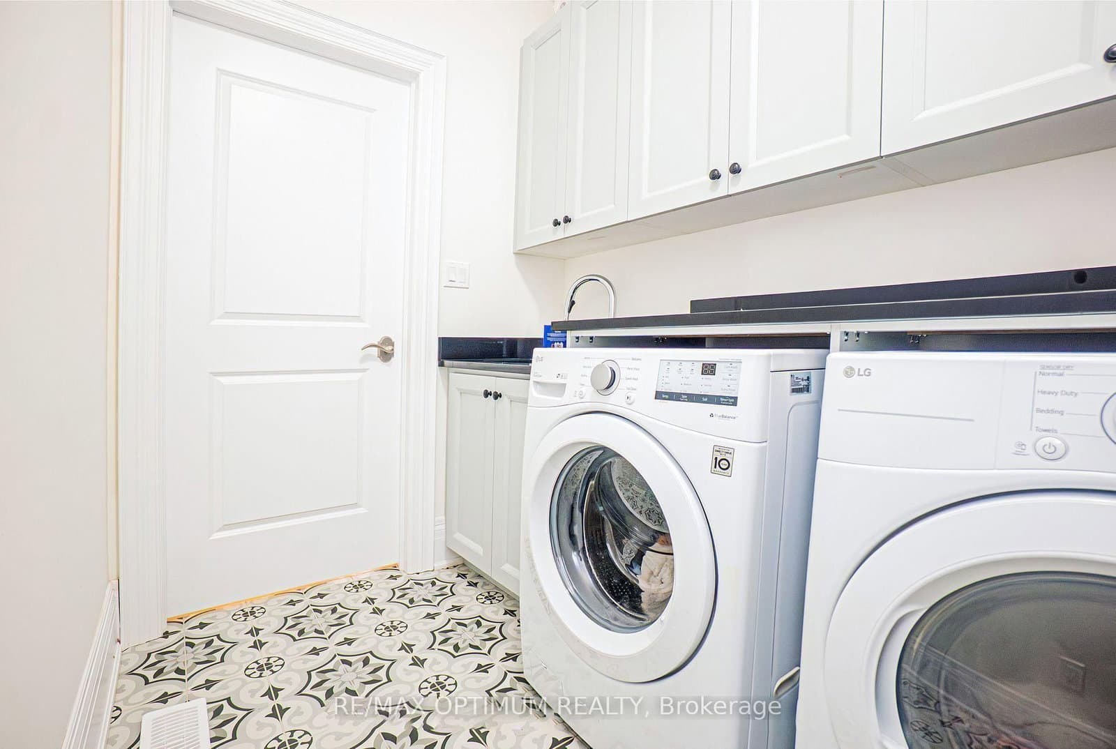 53 Kinburn Crescent thumbnail 30