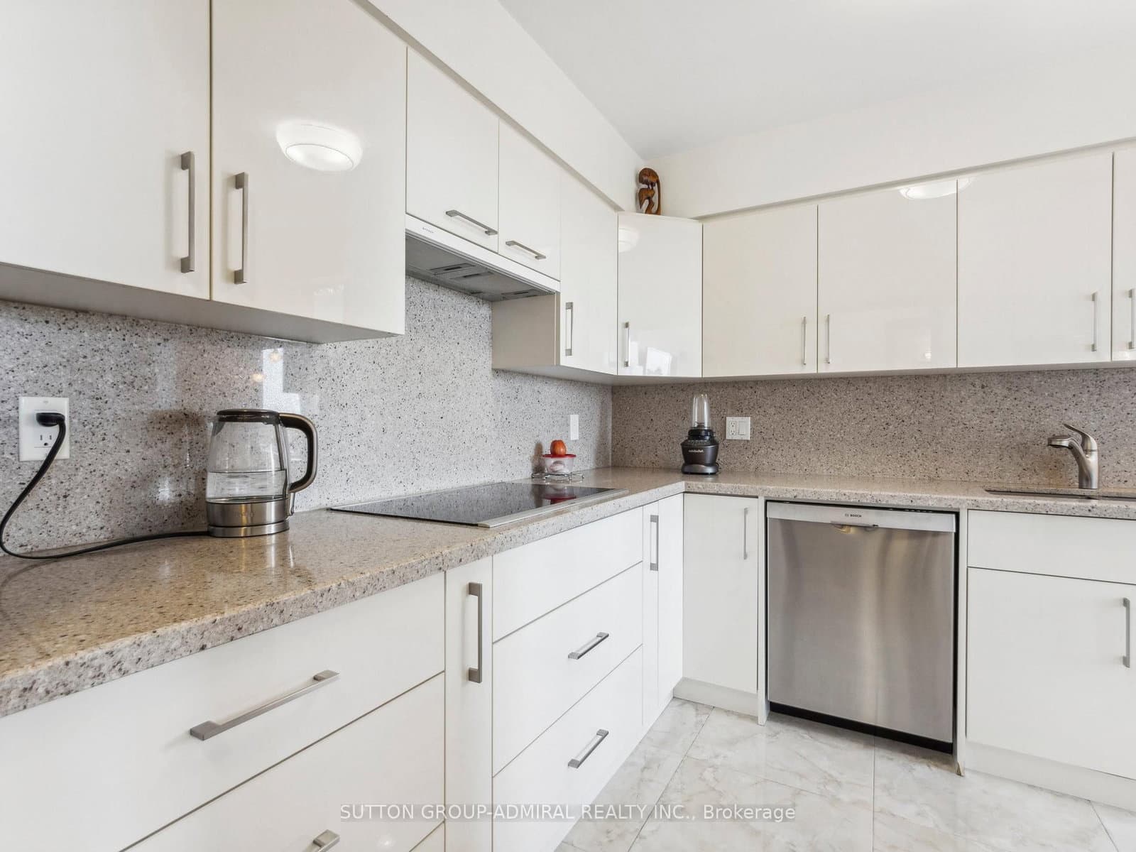 7 Townsgate Drive, Unit 604 thumbnail 12