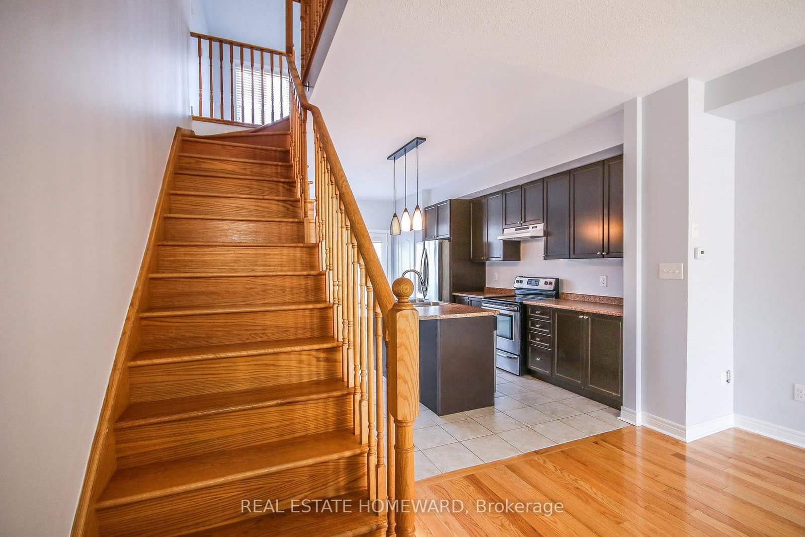 378 Cornell Rouge Boulevard thumbnail 12