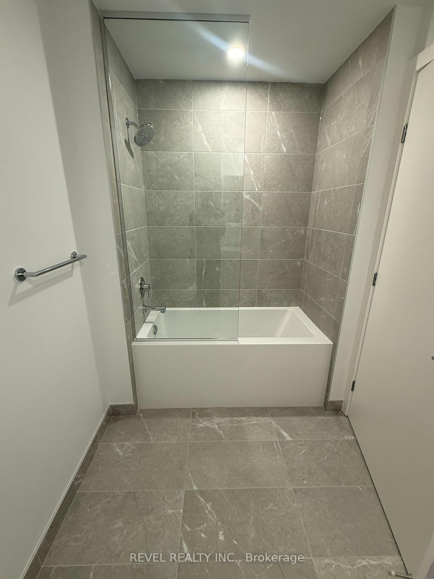 5 Meadowdale Rd Avenue N, Unit 516 thumbnail 13
