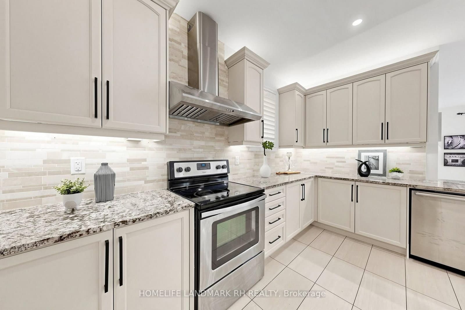 70 MURISON Drive thumbnail 11