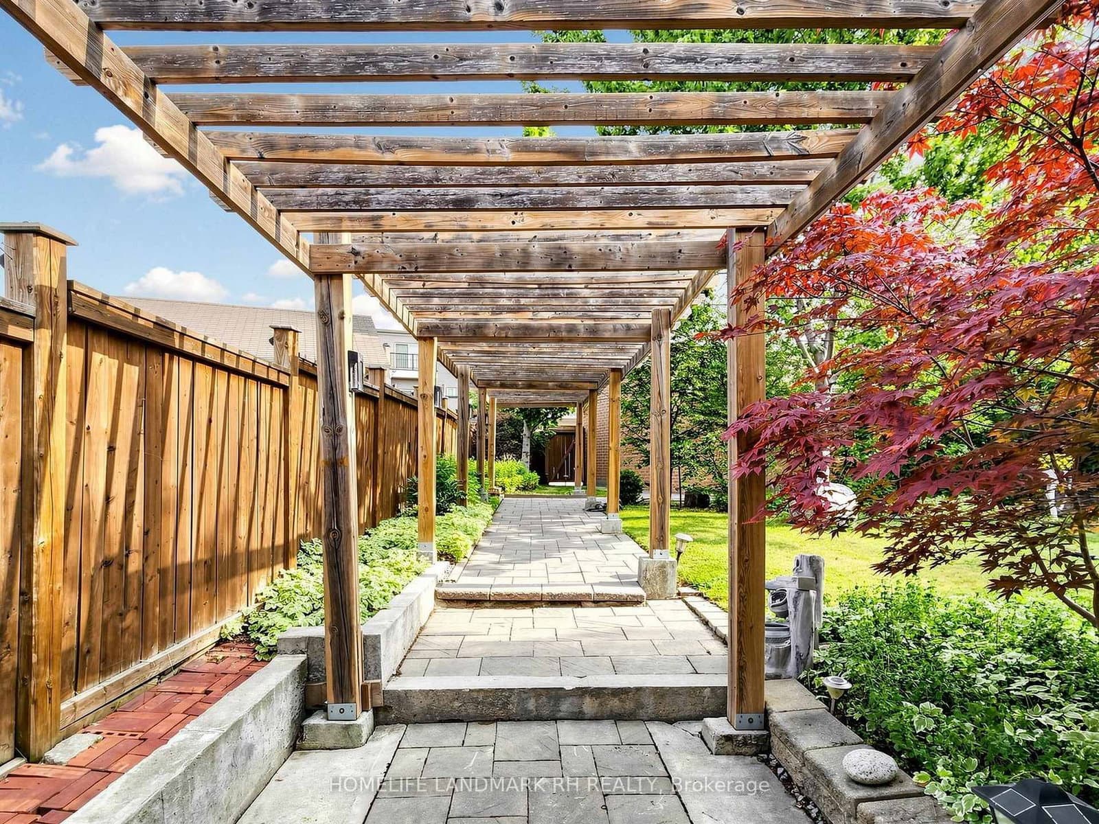 70 MURISON Drive thumbnail 22