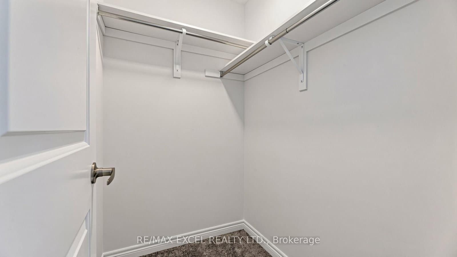 133 Lageer Drive thumbnail 32