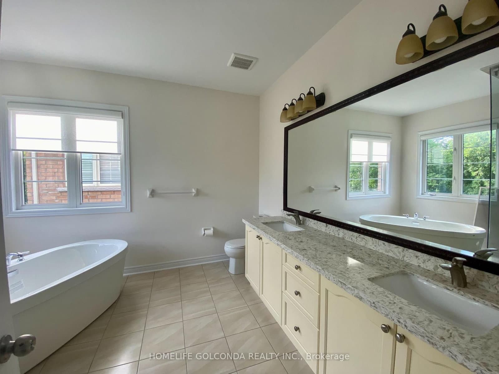 160 Chouinard Way thumbnail 20
