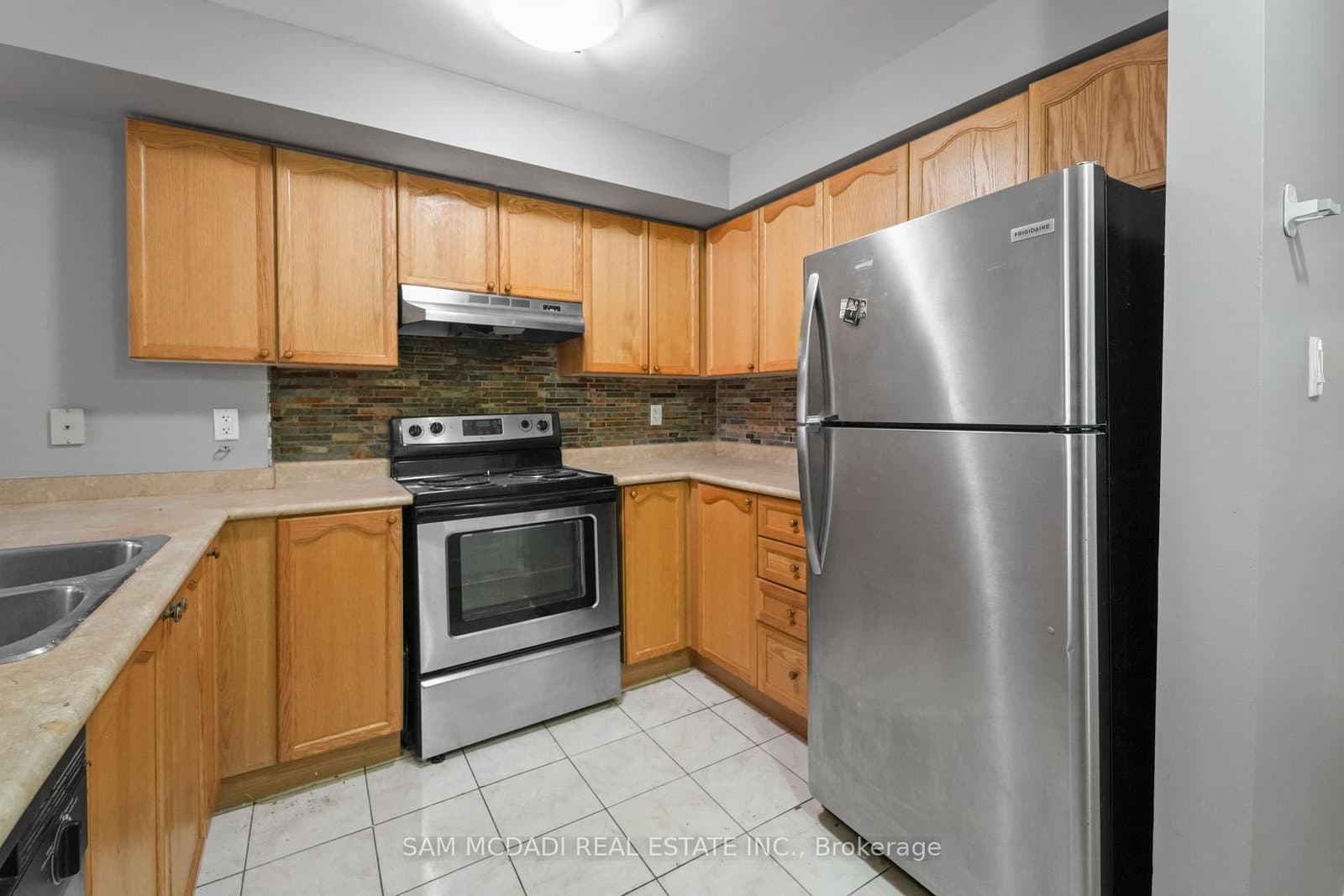 310 John Street, Unit 170 thumbnail 8