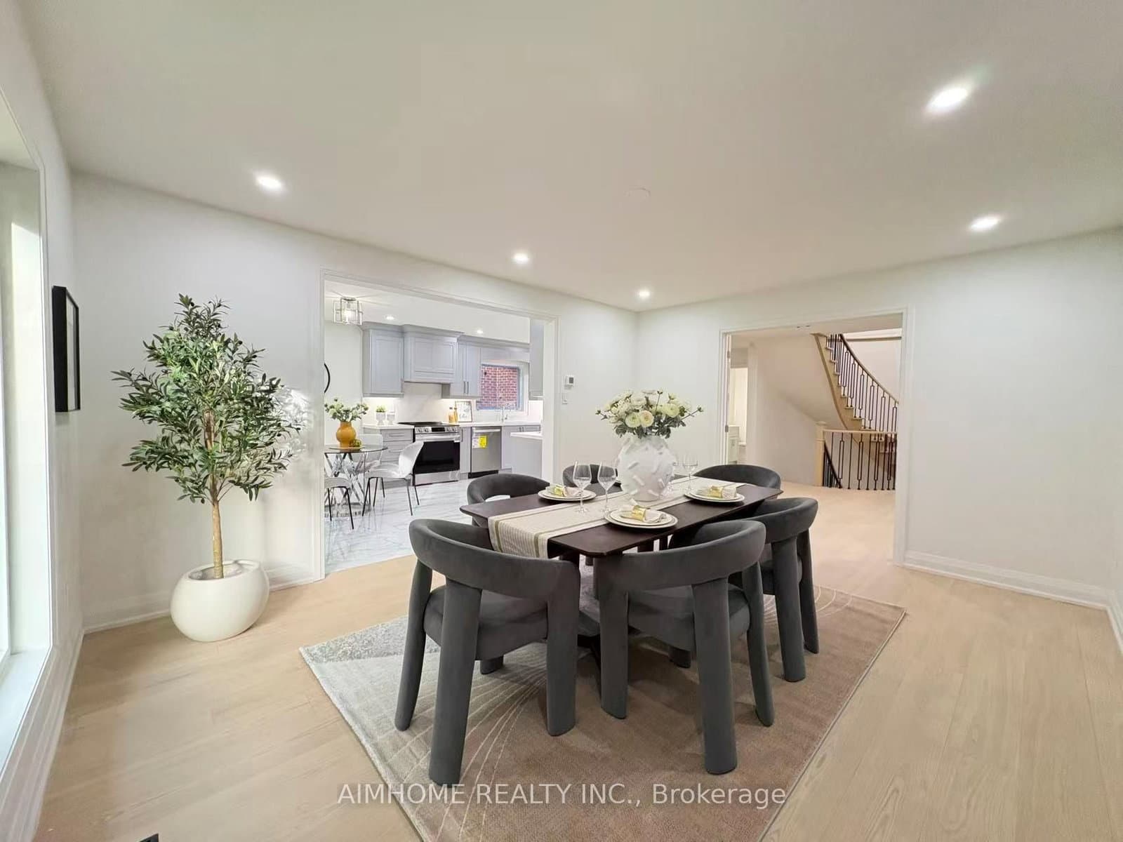 108 Berwick Crescent thumbnail 14