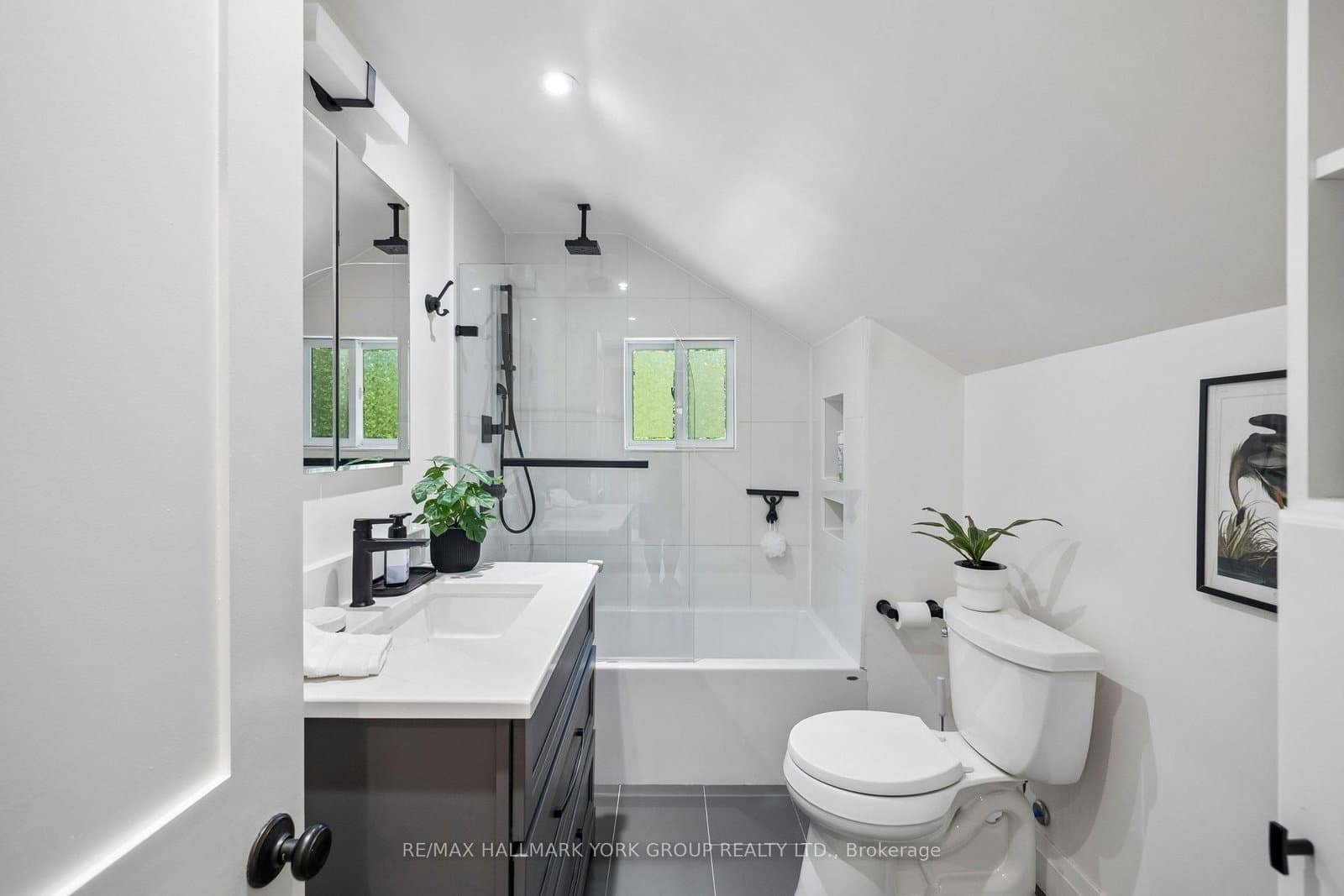 37 Arnold Crescent thumbnail 25