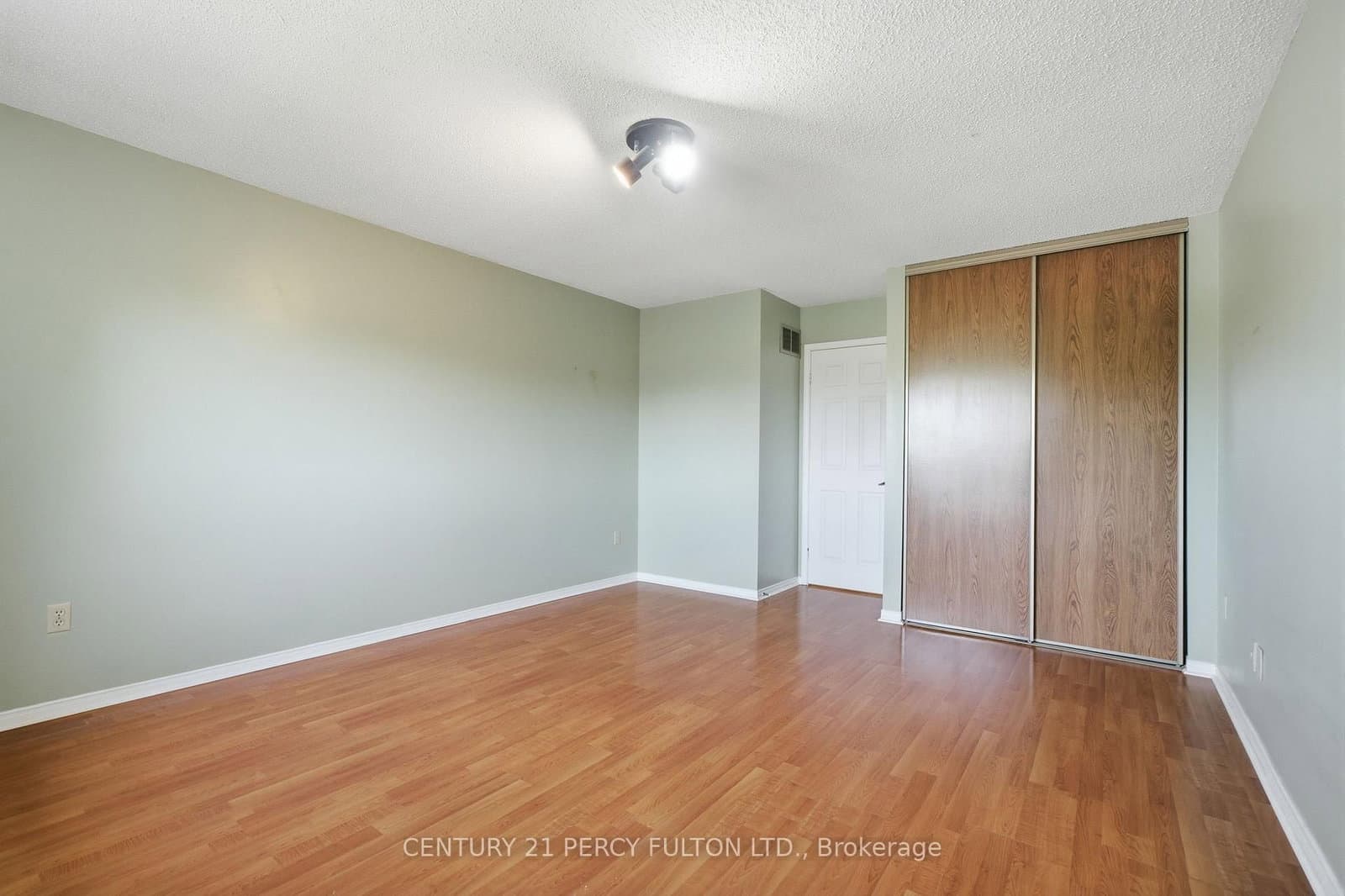 208 Conley Street thumbnail 31