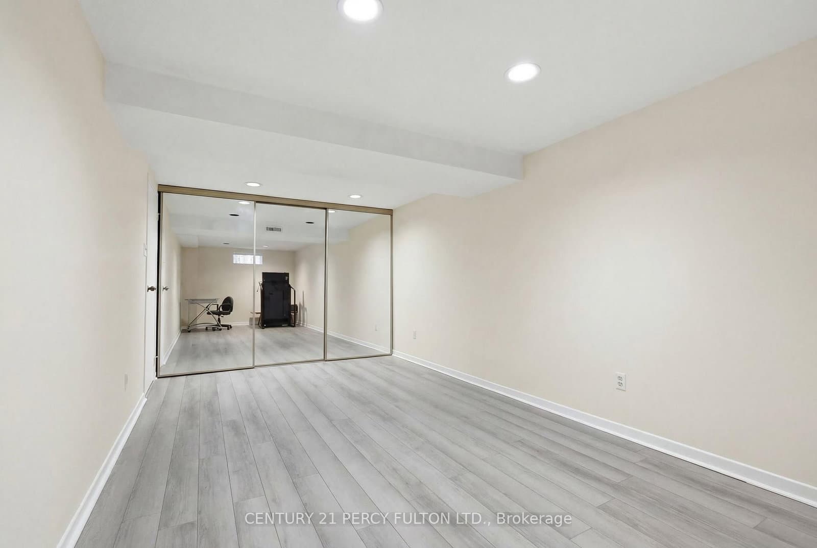 208 Conley Street thumbnail 40