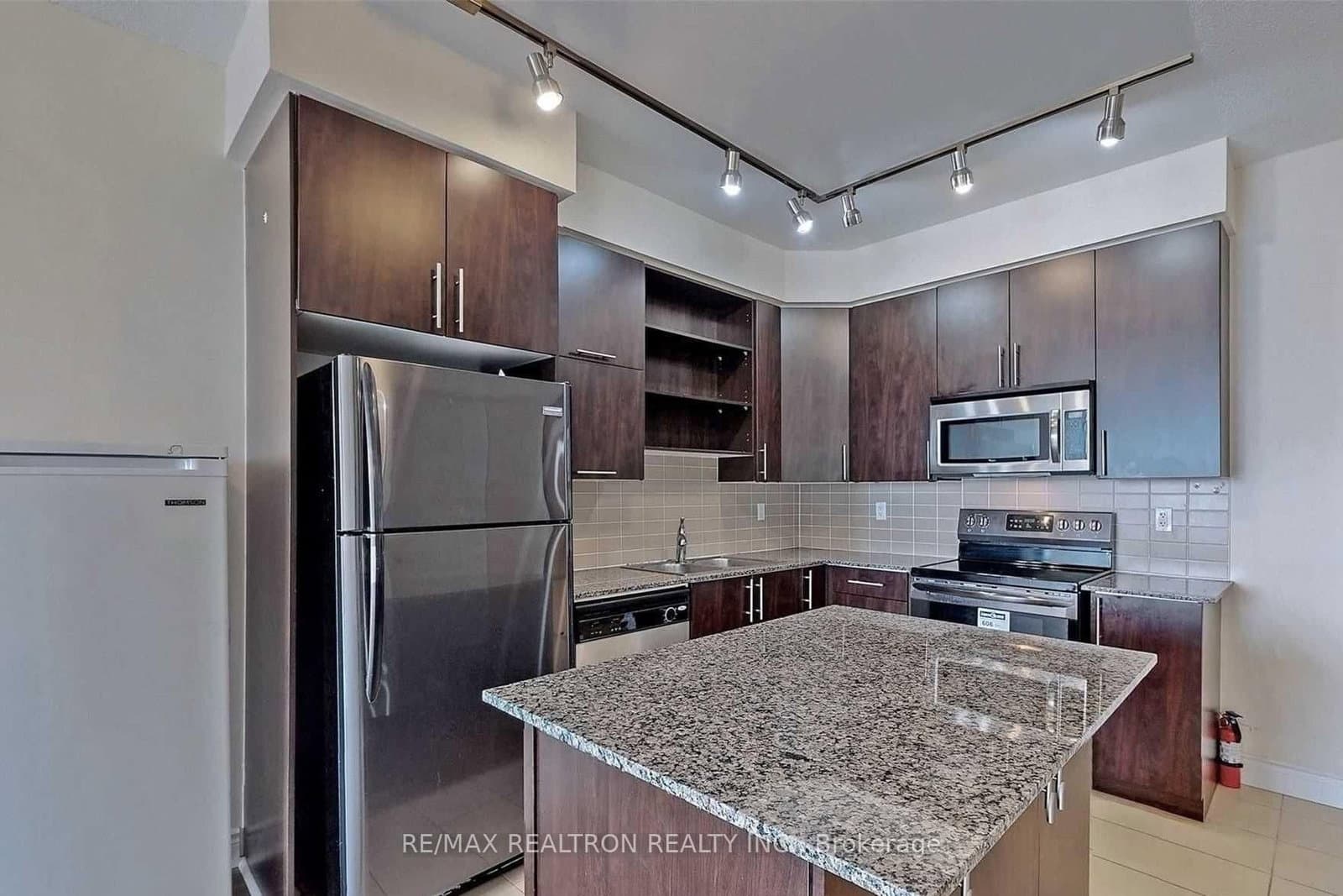 50 Clegg Road, Unit 912 thumbnail 11