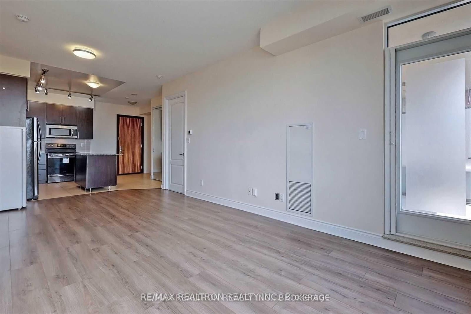 50 Clegg Road, Unit 912 thumbnail 4