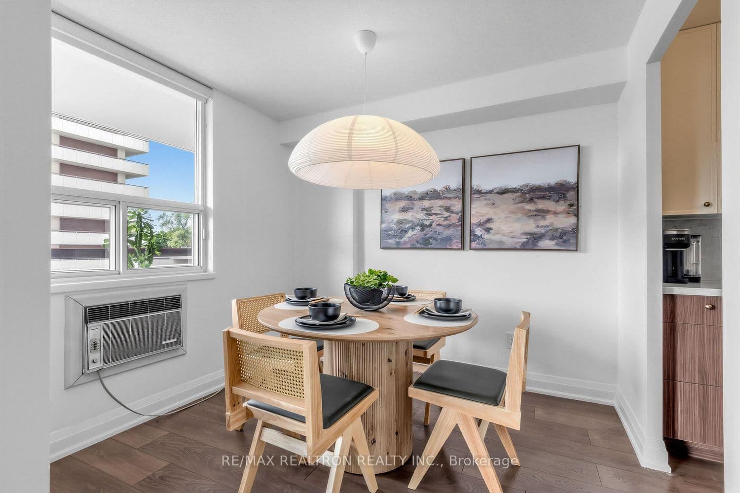 1 Royal Orchard Boulevard, Unit 211 thumbnail 8