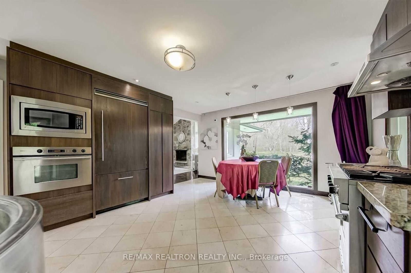 9563 Warden Avenue thumbnail 13