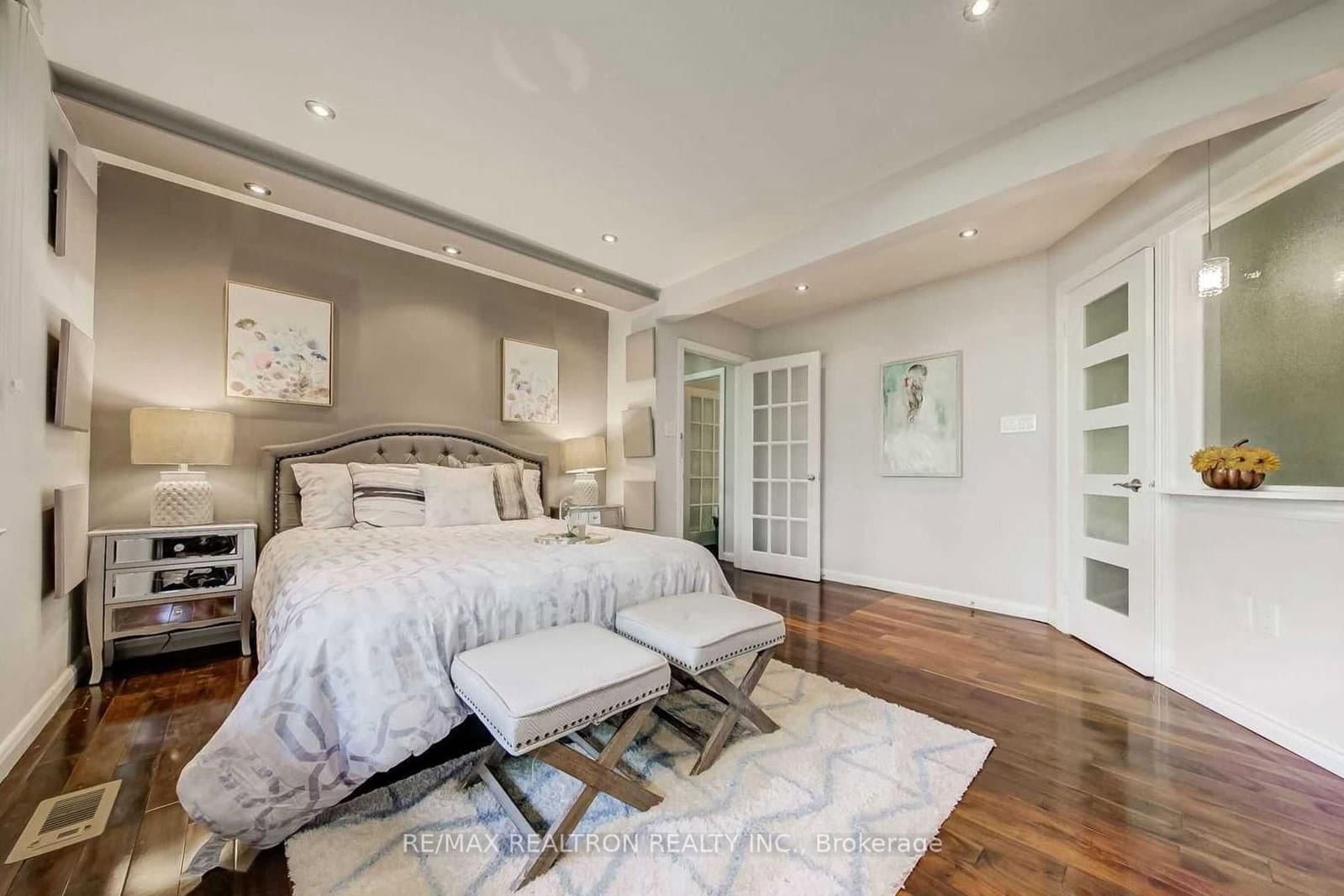 9563 Warden Avenue thumbnail 14