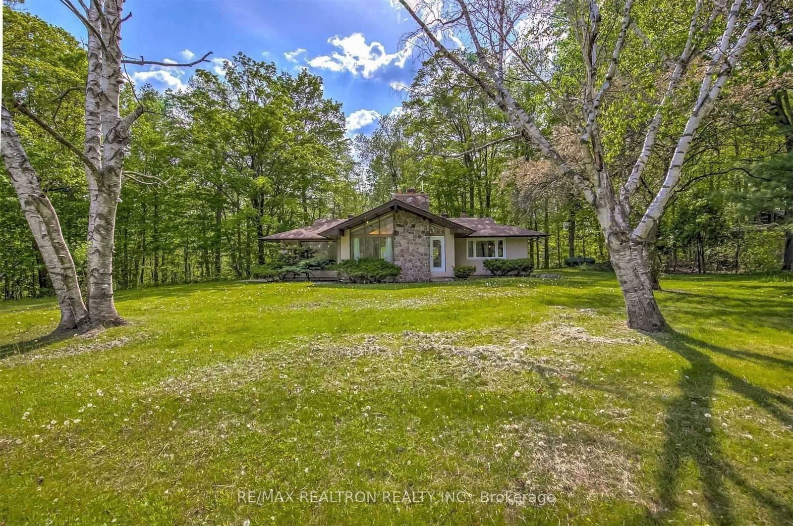 9563 Warden Avenue thumbnail 17