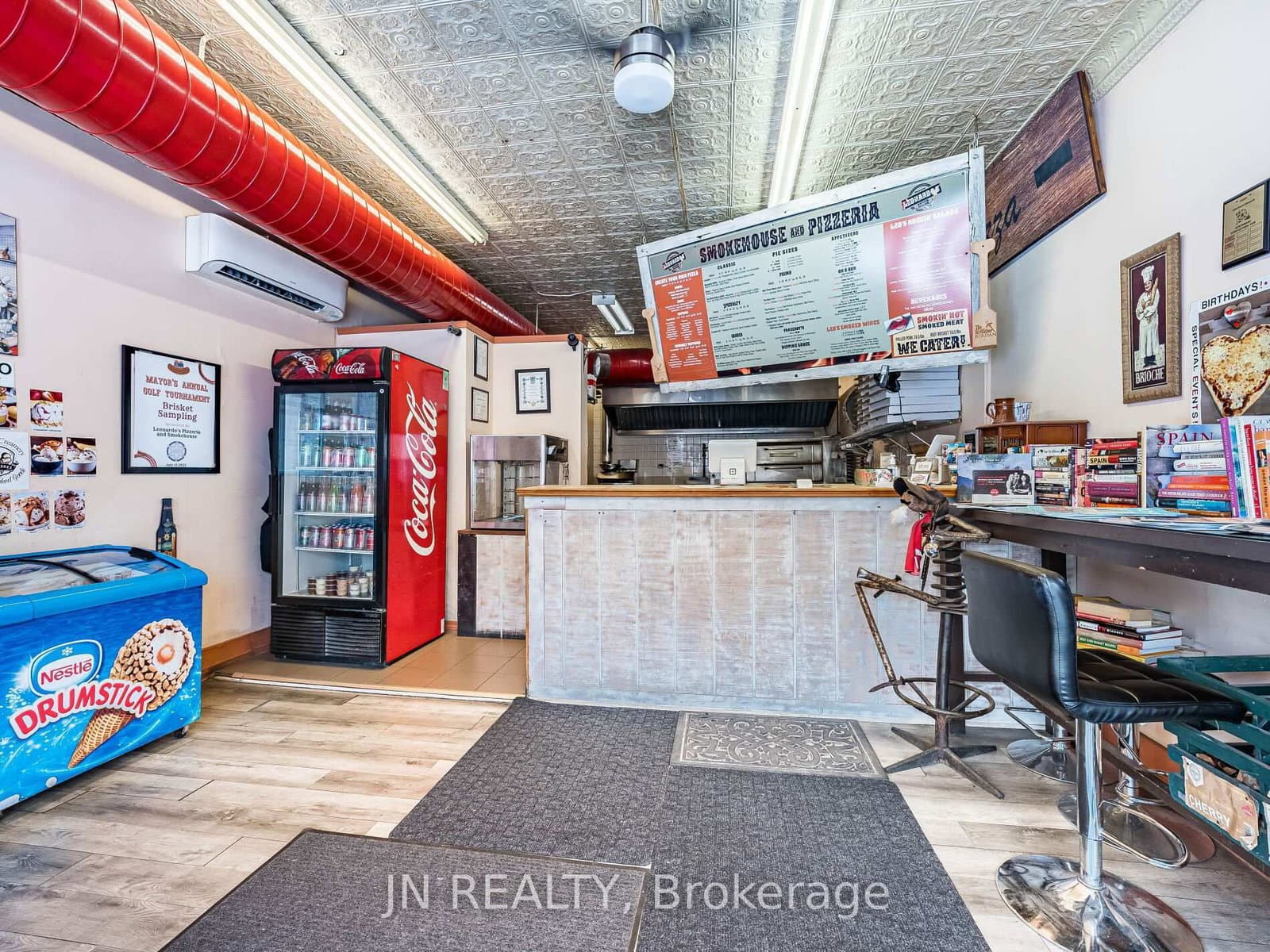 289 Main Street W thumbnail 12