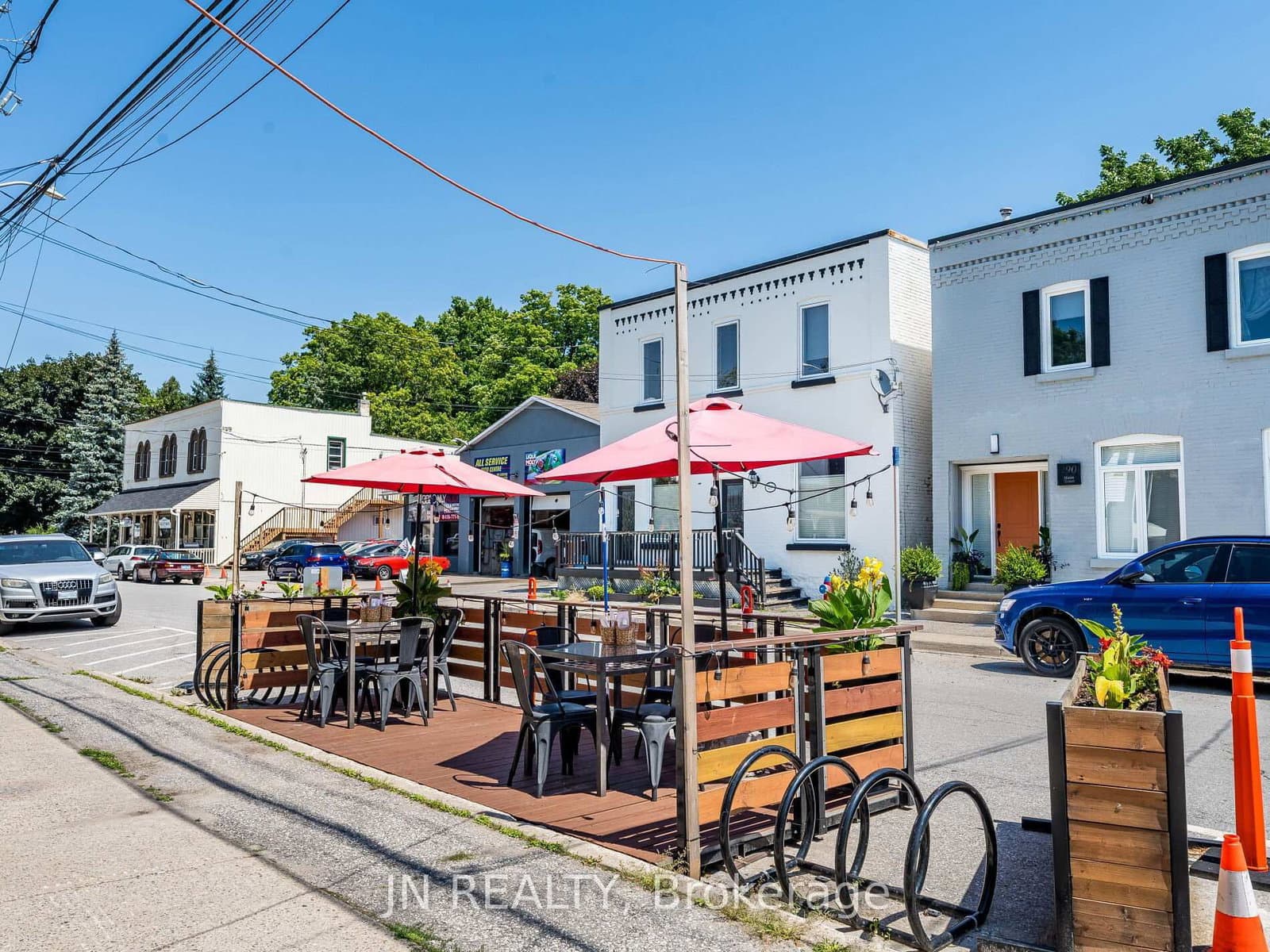 289 Main Street W thumbnail 5