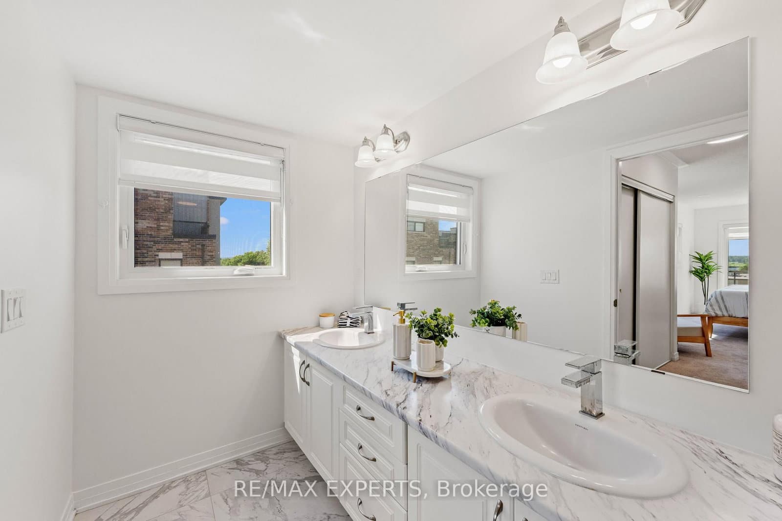 31 Baynes Way, Unit 1 thumbnail 18