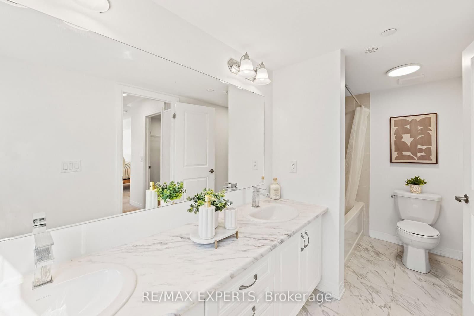 31 Baynes Way, Unit 1 thumbnail 19