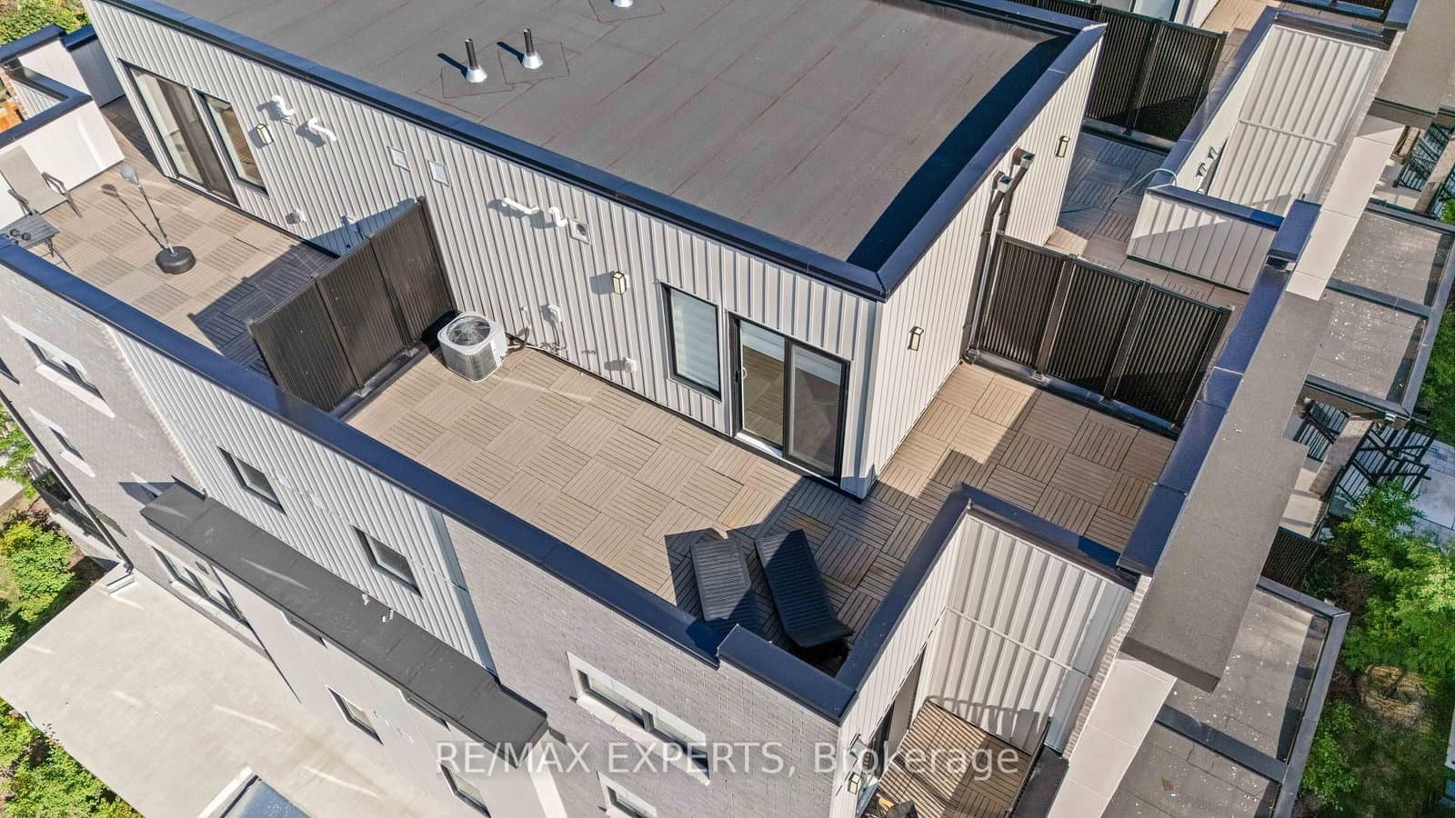 31 Baynes Way, Unit 1 thumbnail 33