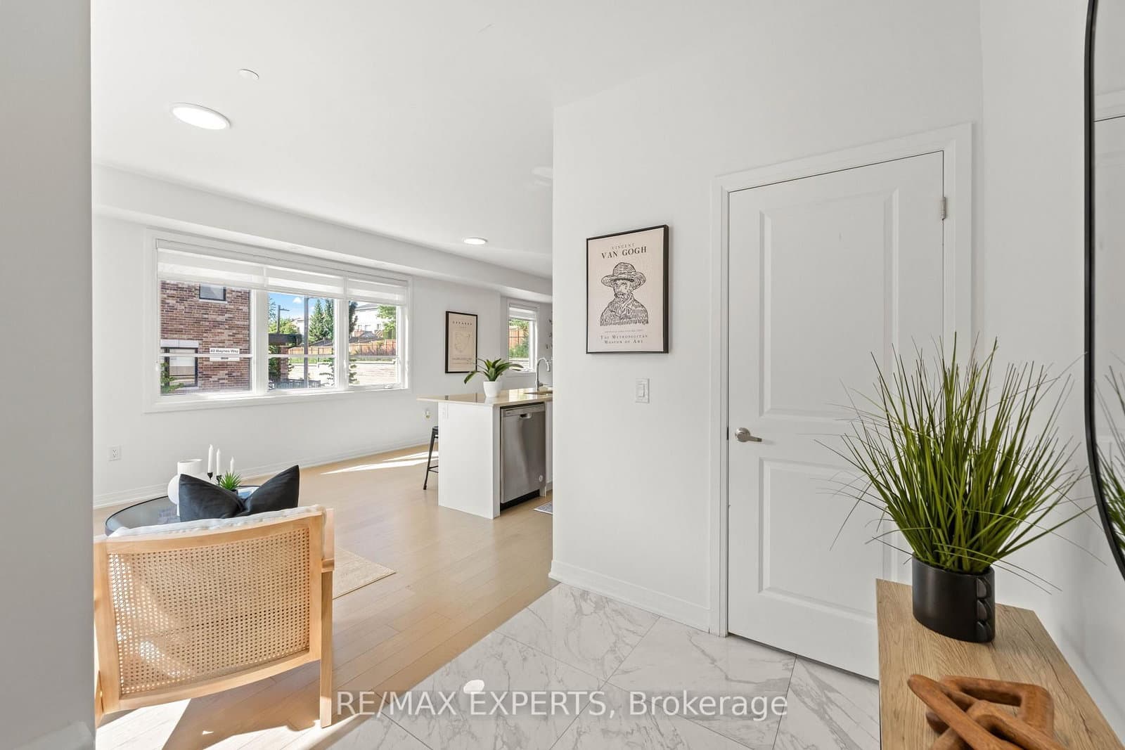 31 Baynes Way, Unit 1 thumbnail 4