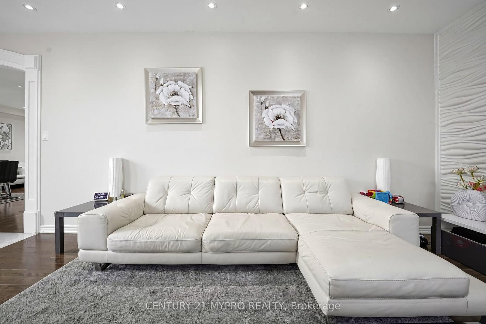 225 Silver Maple Road thumbnail 8