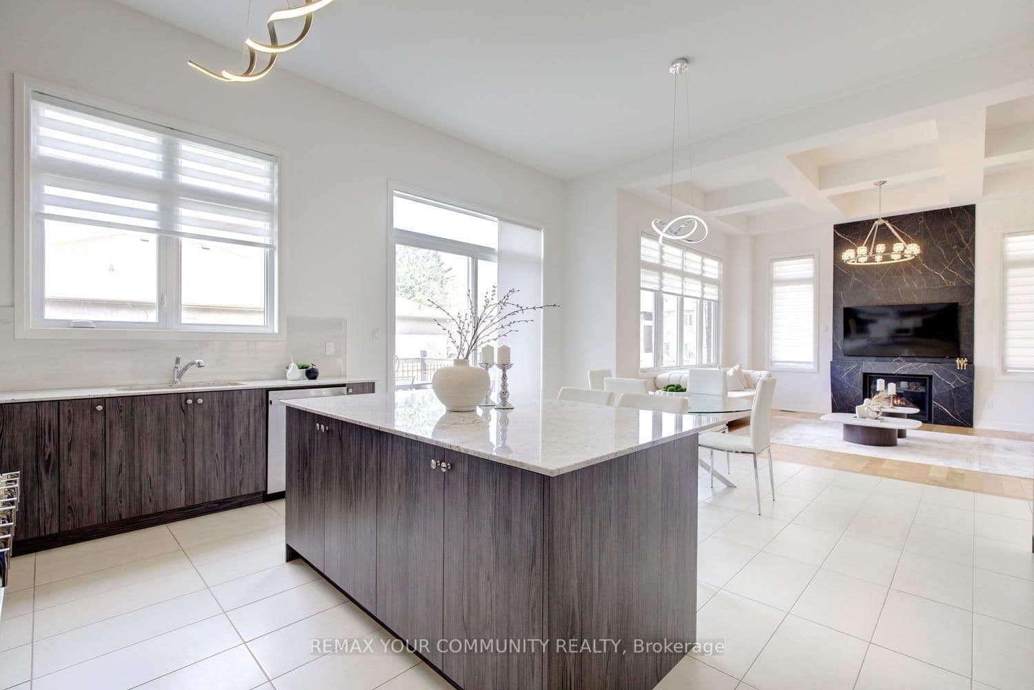 96 Bond Crescent thumbnail 23