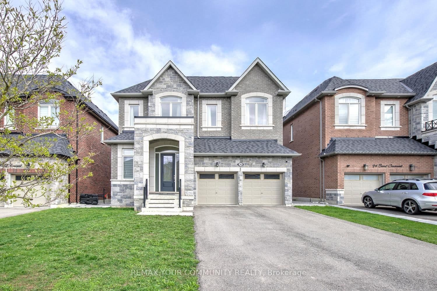 96 Bond Crescent thumbnail 6
