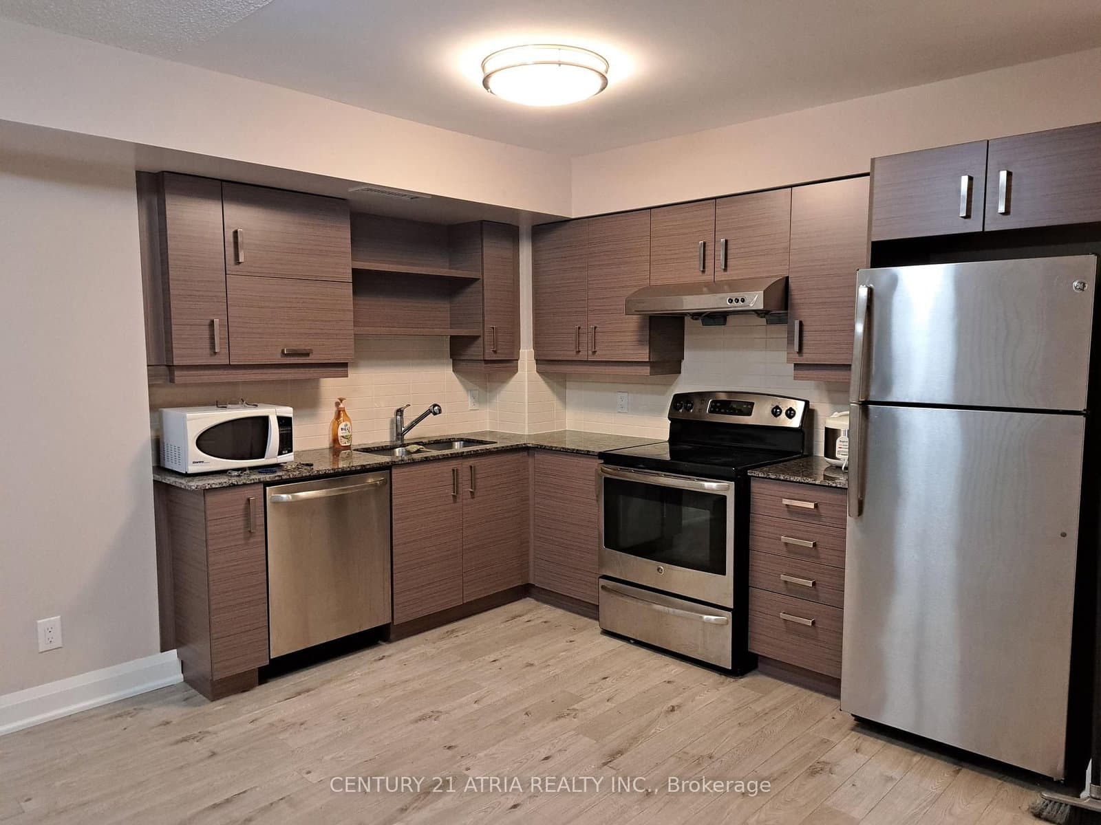 1 Uptown Drive, Unit 517 thumbnail 2