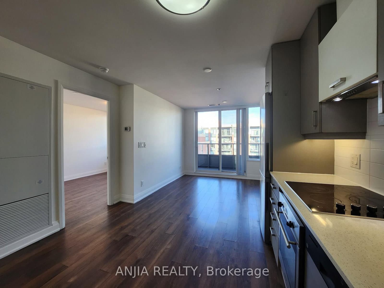 18 UPTOWN Drive, Unit 901 thumbnail 11