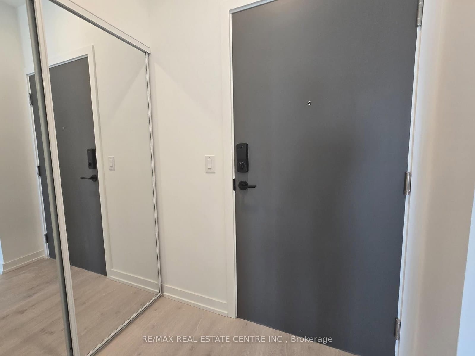 9751 Markham Road, Unit PH06 thumbnail 15