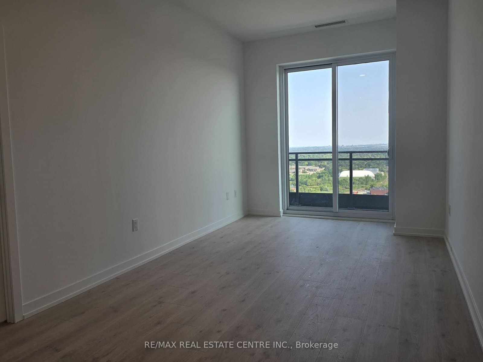 9751 Markham Road, Unit PH06 thumbnail 18