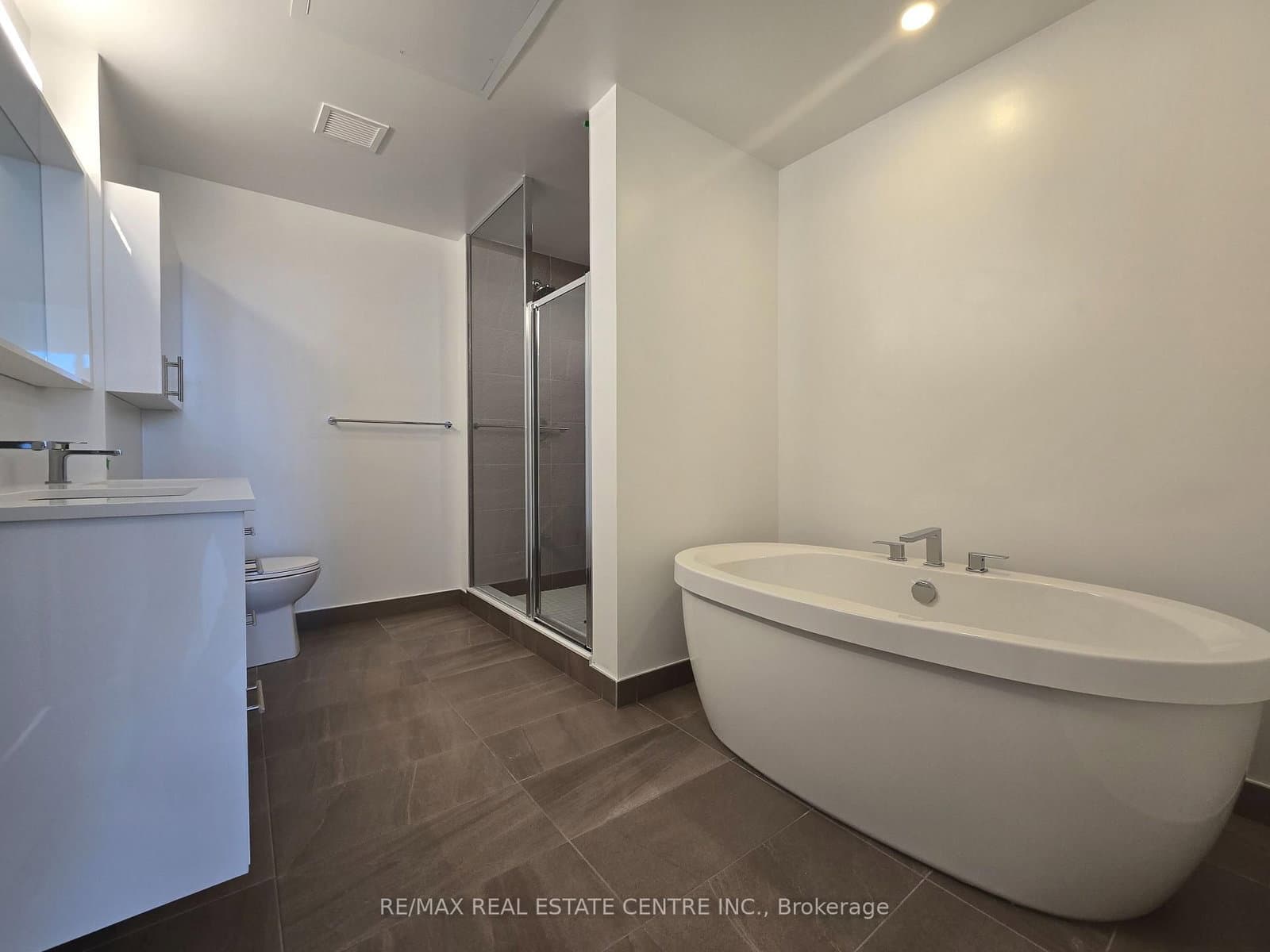 9751 Markham Road, Unit PH06 thumbnail 22