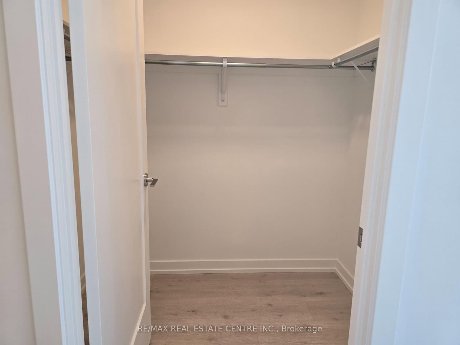9751 Markham Road, Unit PH06 thumbnail 24