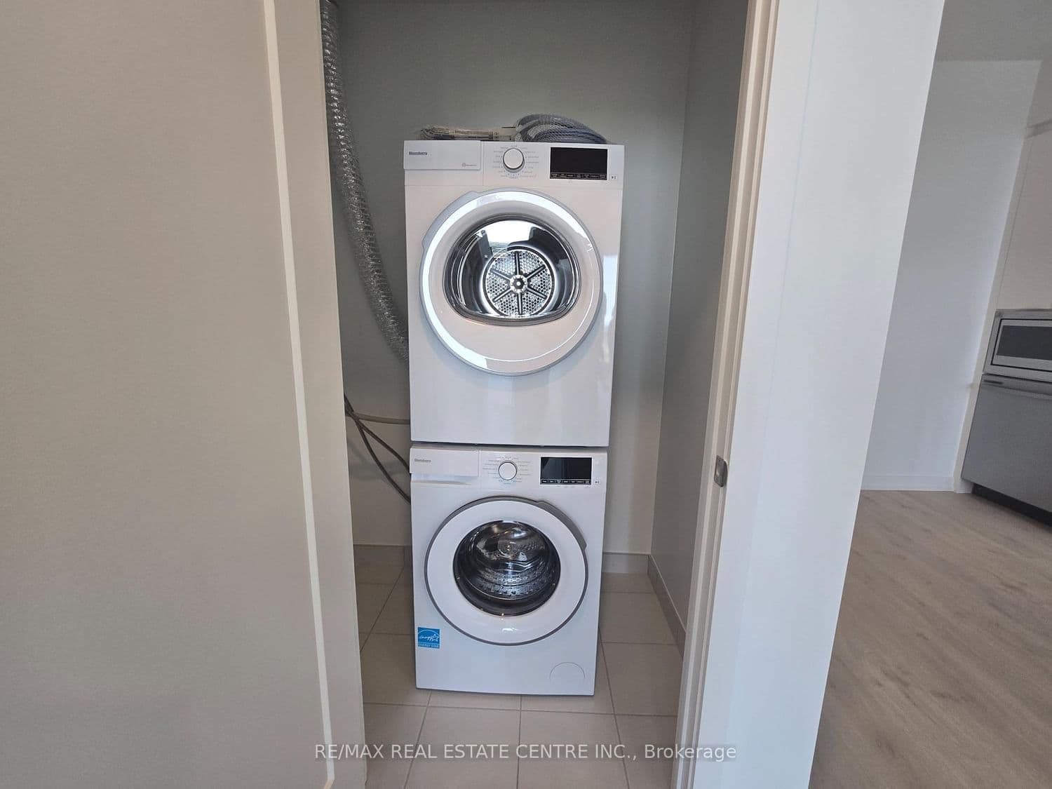 9751 Markham Road, Unit PH06 thumbnail 29