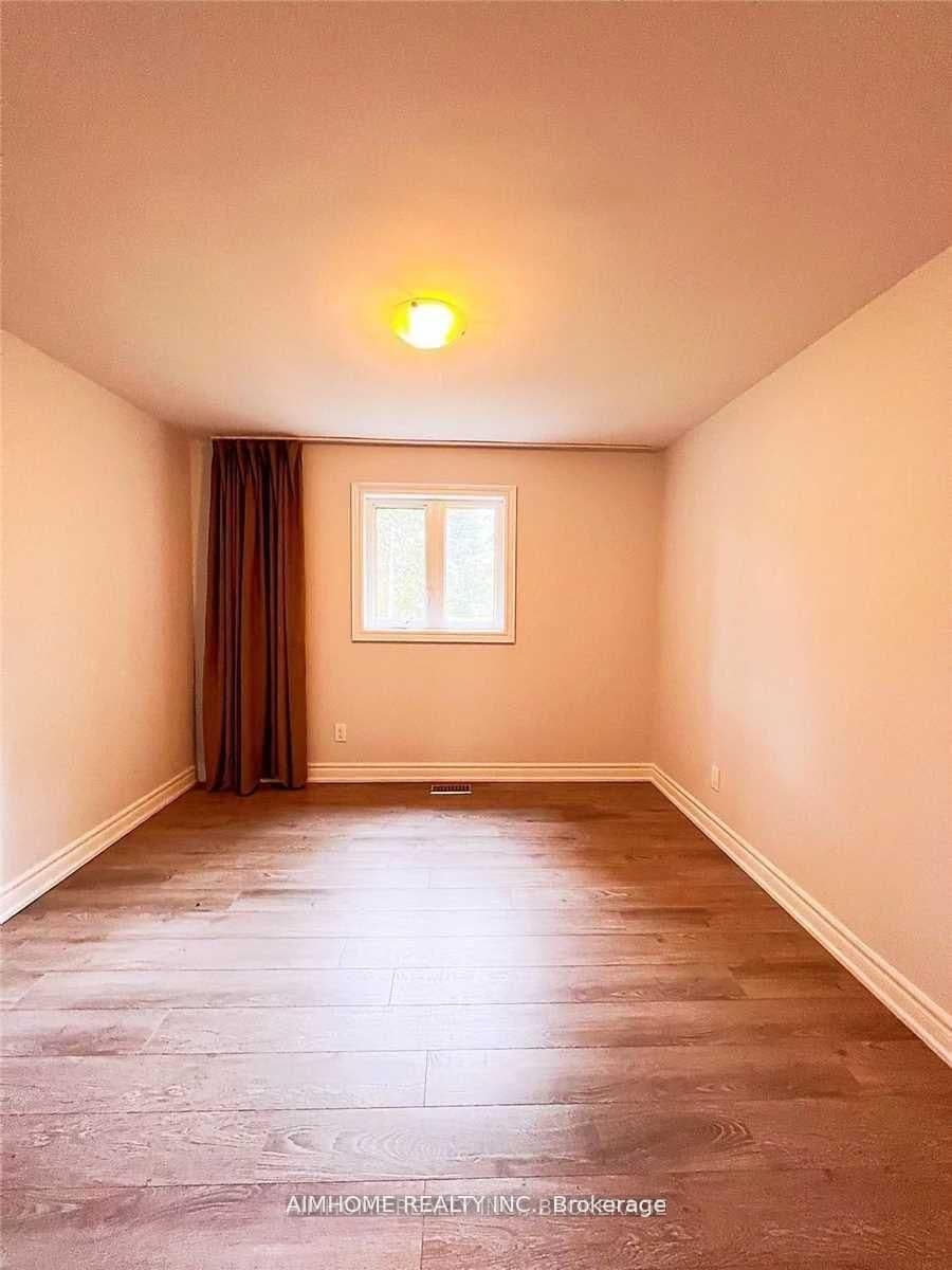 344 Steeles Avenue E thumbnail 11